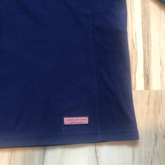 Vineyard Vines Martha’s Vineyard Navy Quilted Half-Zip Performance Pullover - Picture 6 of 9